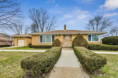 600 N Russel St, Mount Prospect, IL 60056