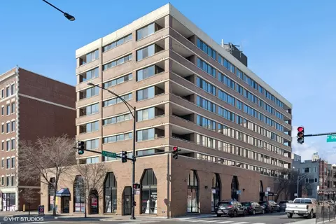 2800 N Orchard St #401, Chicago, IL 60657