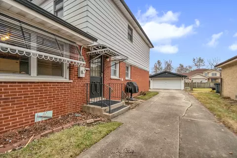 3905 153rd Pl, Midlothian, IL 60445 photo 3