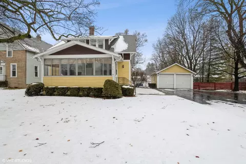 312 E Belvidere Rd, Grayslake, IL 60030