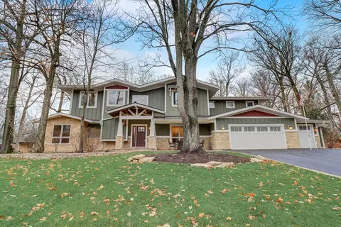 38 Lincolnshire Dr, Lincolnshire, IL 60069