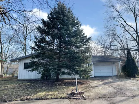 22339 Strassburg Ave, Sauk Village, IL 60411
