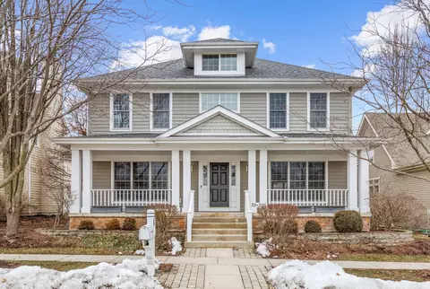 39 W306 Armstrong Ln, Geneva, IL 60134