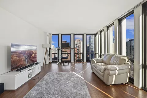 1 E Scott St #2003, Chicago, IL 60610 photo 2