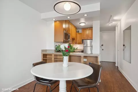 Dining - 1 E Scott St #2011, Chicago, IL 60610 photo 1 of 2