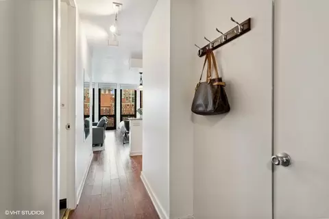 Entry Way - 1 E Scott St #2011, Chicago, IL 60610 photo 1 of 1