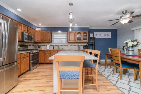 1427 Hanson Dr, Normal, IL 61761 photo 5