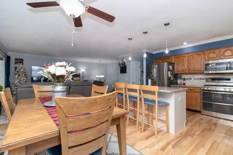 1427 Hanson Dr, Normal, IL 61761 photo 9