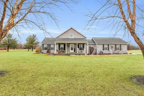 498 County Road 2675 N, Mahomet, IL 61853