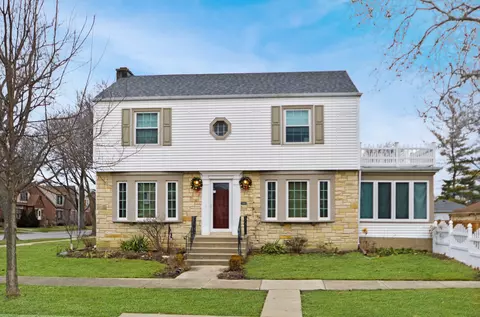 1857 Newcastle Ave, Westchester, IL 60154