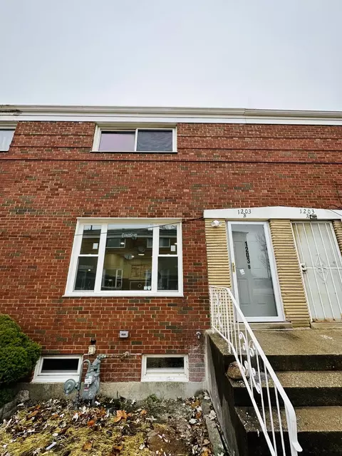 1203 S 17th Ave #B, Maywood, IL 60153