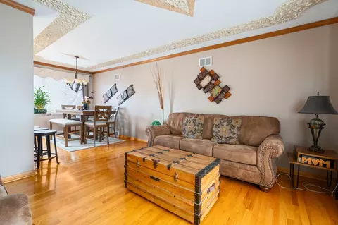 7326 S Octavia Ave, Bridgeview, IL 60455 photo 3