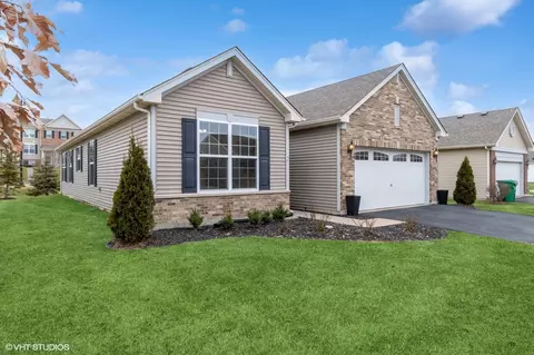 11815 Blanchard Ct, Huntley, IL 60142