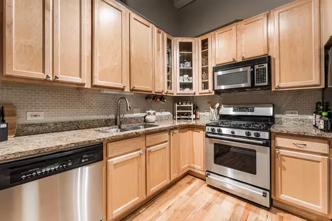 Kitchen - 312 N May St #2H, Chicago, IL 60607 photo 4 of 6