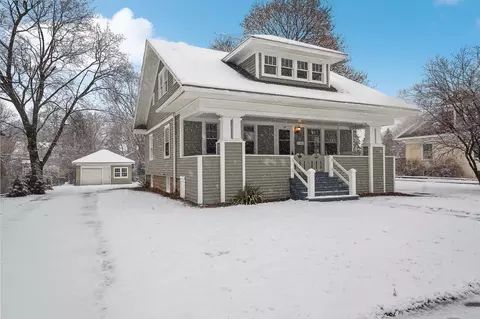 Exterior - 24 E Maple Ave, Roselle, IL 60172 photo 2 of 5