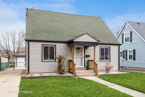 2613 Silver Creek Dr, Franklin Park, IL 60131