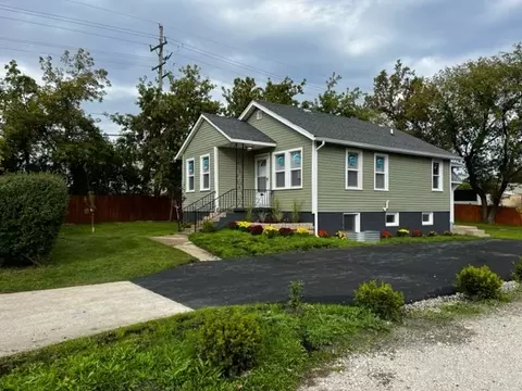 2217 Honore Ave, North Chicago, IL 60064