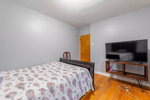 Bedroom - 1237 Kenilworth Ave, Berwyn, IL 60402 photo 3 of 6