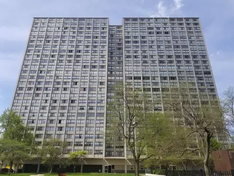 4800 S Lake Park Ave #707A, Chicago, IL 60615