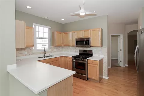 Kitchen - 881 Eineke Blvd, Algonquin, IL 60102 photo 1 of 4