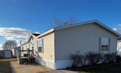 60 St George Dr, Bourbonnais, IL 60914