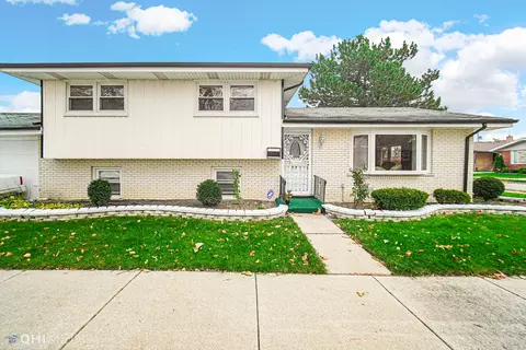 2760 W 84th St, Chicago, IL 60652