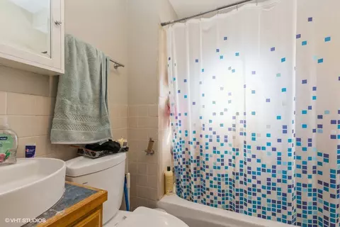 Bath - 3058 E 87th St, Chicago, IL 60617 photo 4 of 6