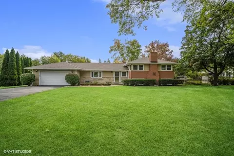 303 Lonsdale Rd, Prospect Heights, IL 60070