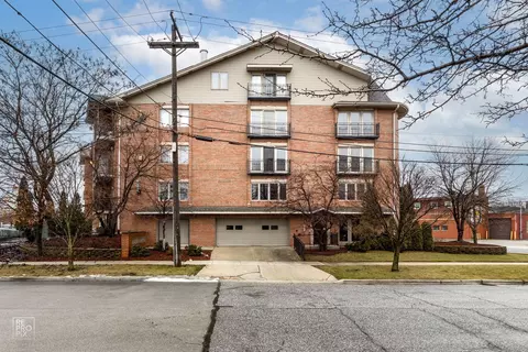 9201 S Kenton Avenue Ave #1-A, Oak Lawn, IL 60453