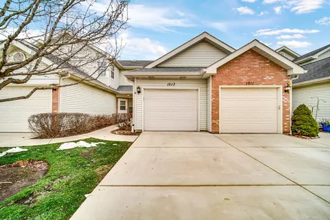 1513 Golfview Ct, Glendale Heights, IL 60139