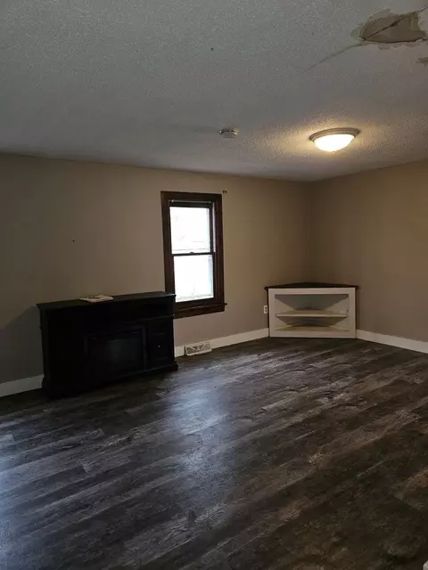 2111 4th Ave, Sterling, IL 61081 photo 8