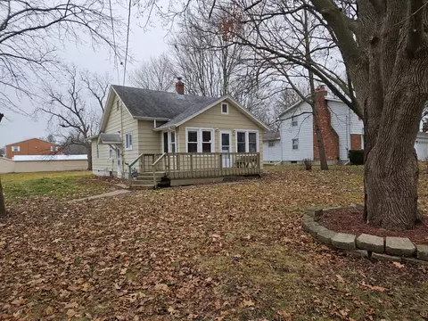 2111 4th Ave, Sterling, IL 61081 photo 2