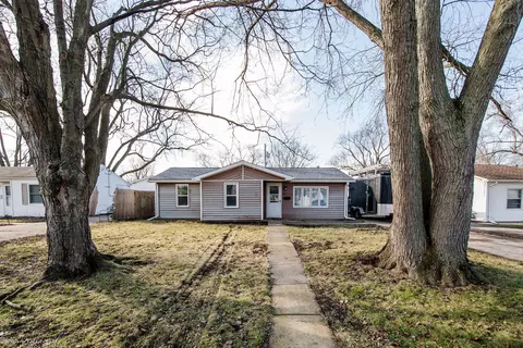 151 N Levasseur Ave, Bourbonnais, IL 60914