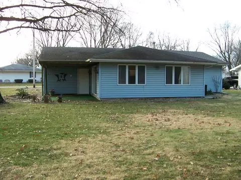 Exterior - 411 S Williams St, Forrest, IL 61741 photo 2 of 5