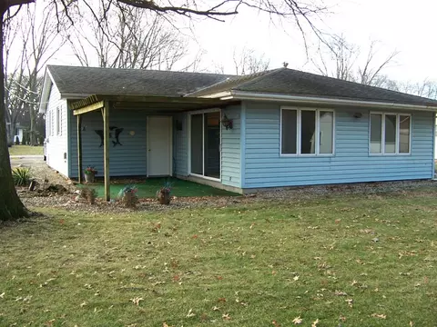Exterior - 411 S Williams St, Forrest, IL 61741 photo 3 of 5