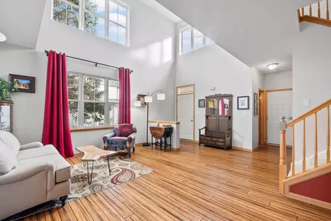 Living - 1102 Horizon Dr, Bartlett, IL 60103 photo 1 of 8