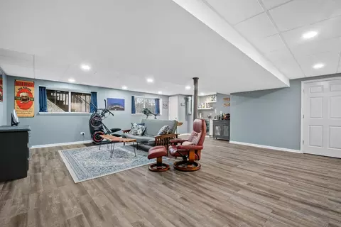 Living - 1102 Horizon Dr, Bartlett, IL 60103 photo 7 of 8