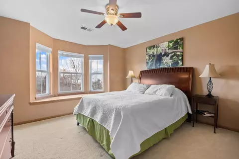 Bedroom - 1102 Horizon Dr, Bartlett, IL 60103 photo 3 of 3