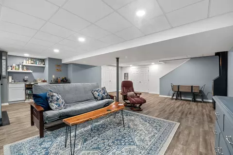 Living - 1102 Horizon Dr, Bartlett, IL 60103 photo 8 of 8