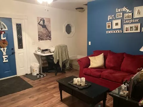 25 N Commonwealth Ave, Elgin, IL 60123 photo 6