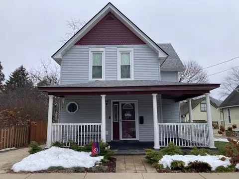 25 N Commonwealth Ave, Elgin, IL 60123