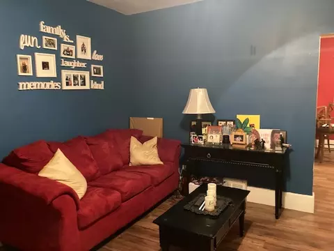 25 N Commonwealth Ave, Elgin, IL 60123 photo 5
