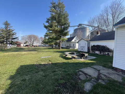 300 Main St, Leonore, IL 61332 photo 10