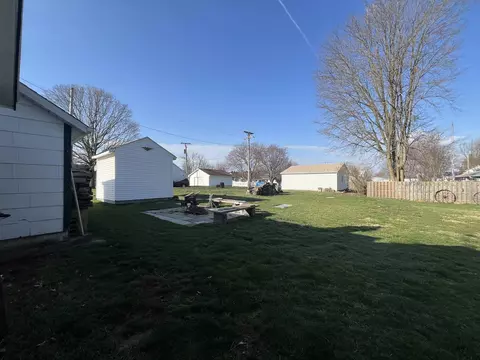 300 Main St, Leonore, IL 61332 photo 5