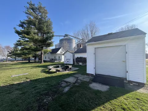 300 Main St, Leonore, IL 61332 photo 9