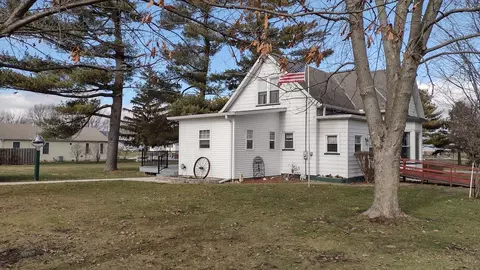 300 Main St, Leonore, IL 61332 photo 3