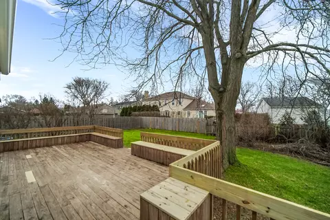 5601 Silentbrook Ln, Rolling Meadows, IL 60008 photo 32
