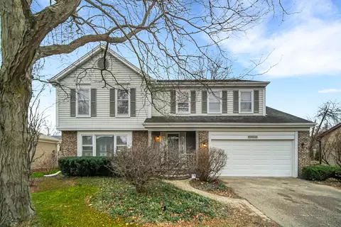 5601 Silentbrook Ln, Rolling Meadows, IL 60008