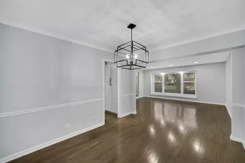 5601 Silentbrook Ln, Rolling Meadows, IL 60008 photo 8