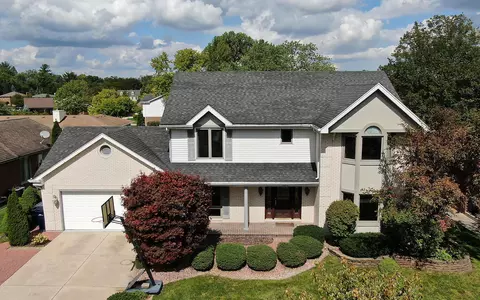 8678 Flint Ln, Orland Park, IL 60462